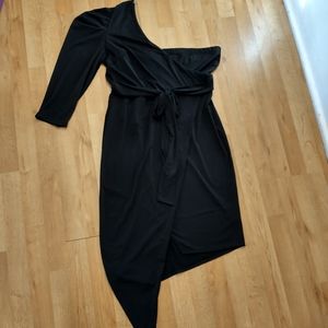 Assemetrical black dinner dress
